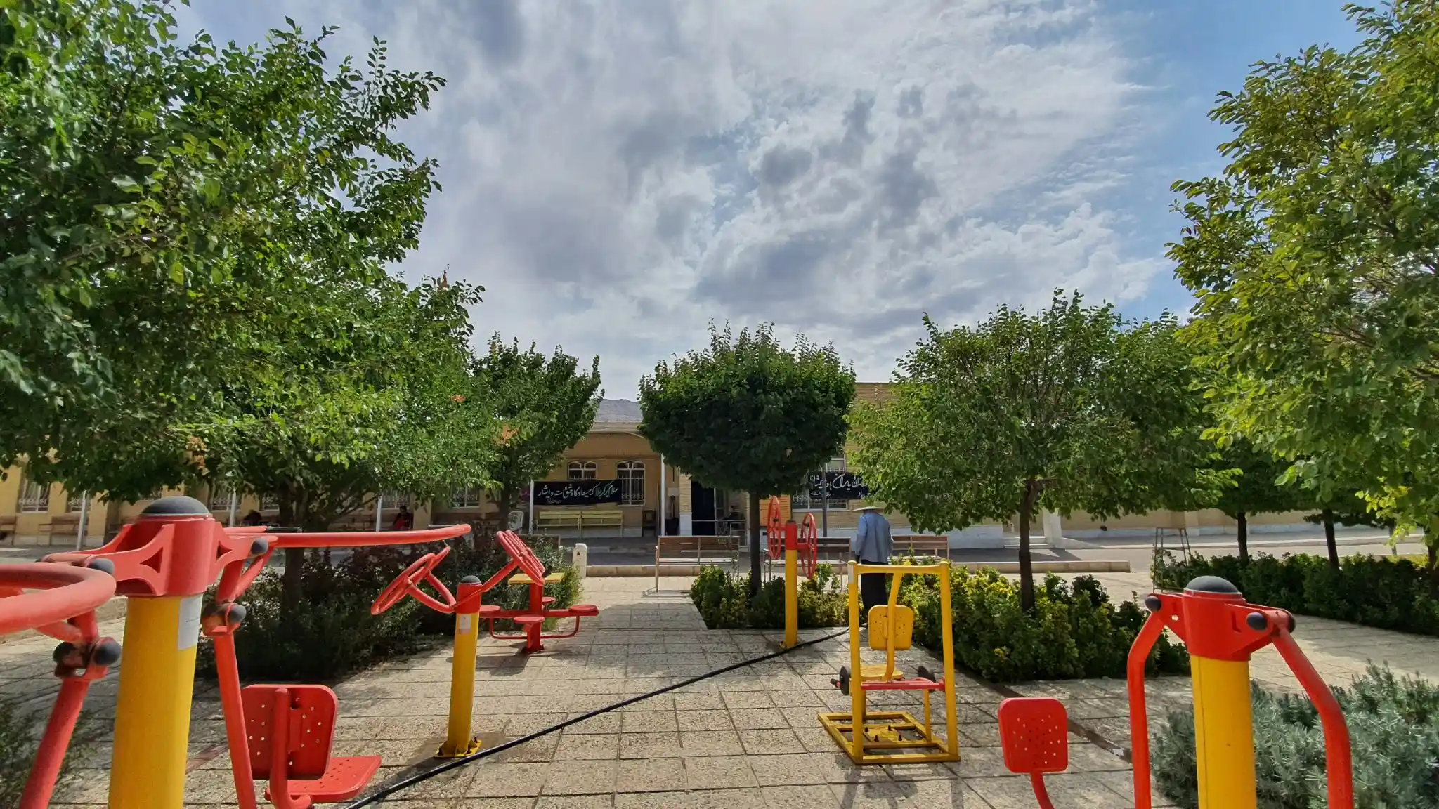 همراهان سرای سالمندان شیراز